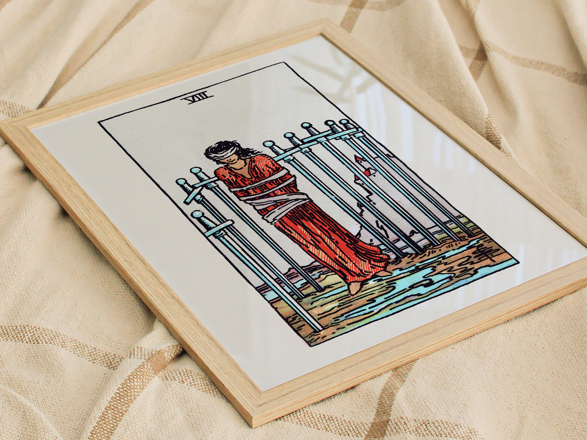 RW-Eight-of-Swords_scene-07