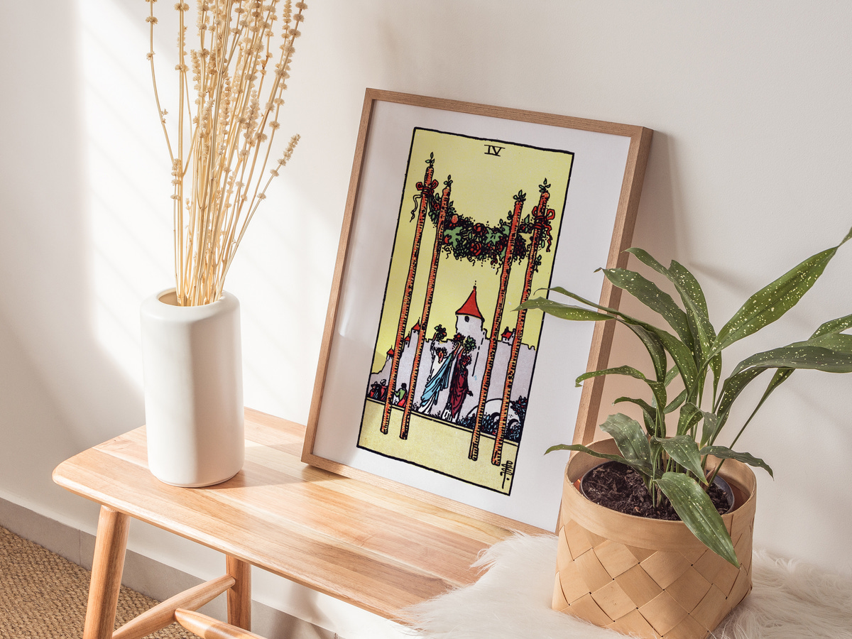 RW-Four-of-Wands_scene-01