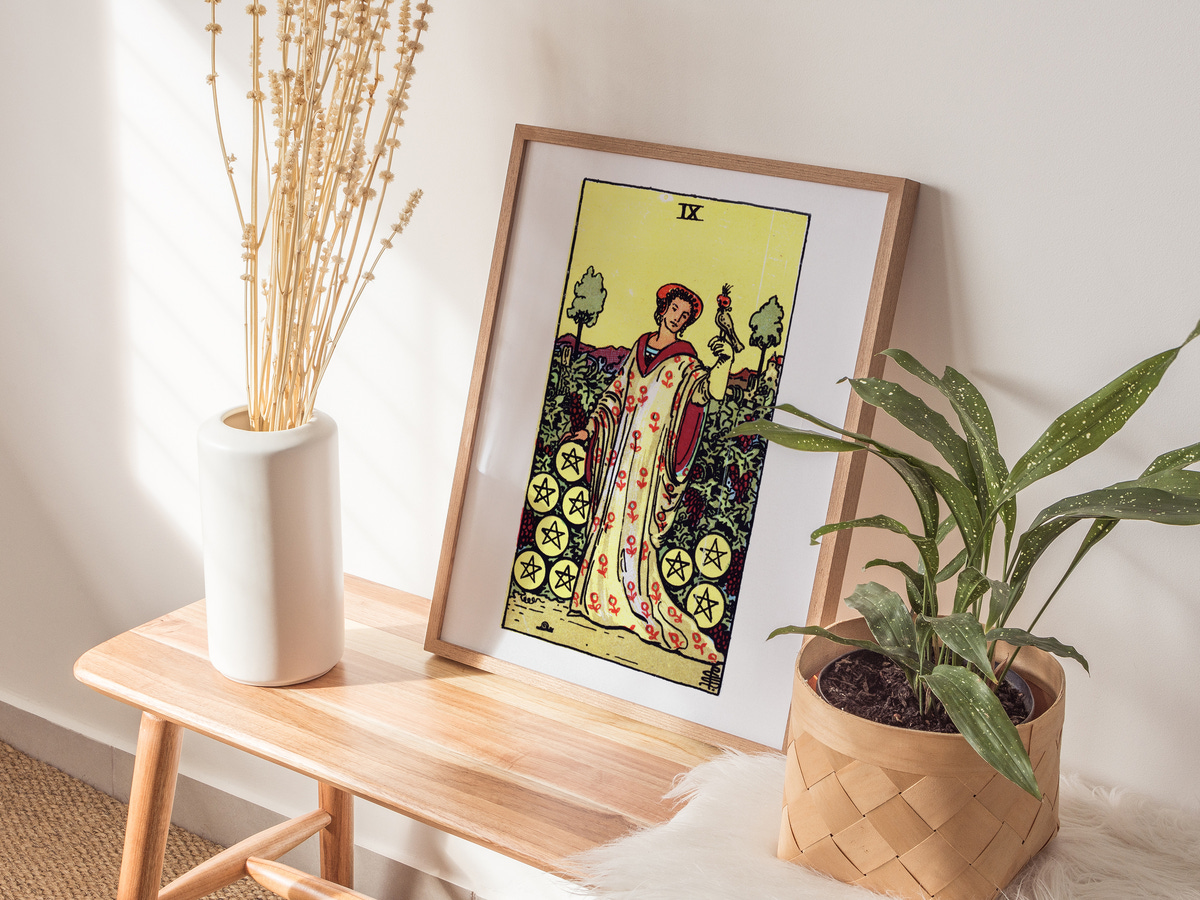RW-Nine-of-Pentacles_scene-01