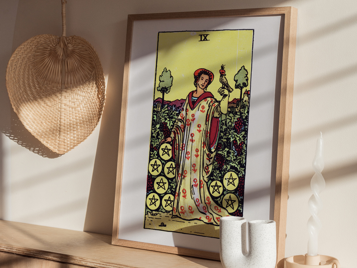 RW-Nine-of-Pentacles_scene-05
