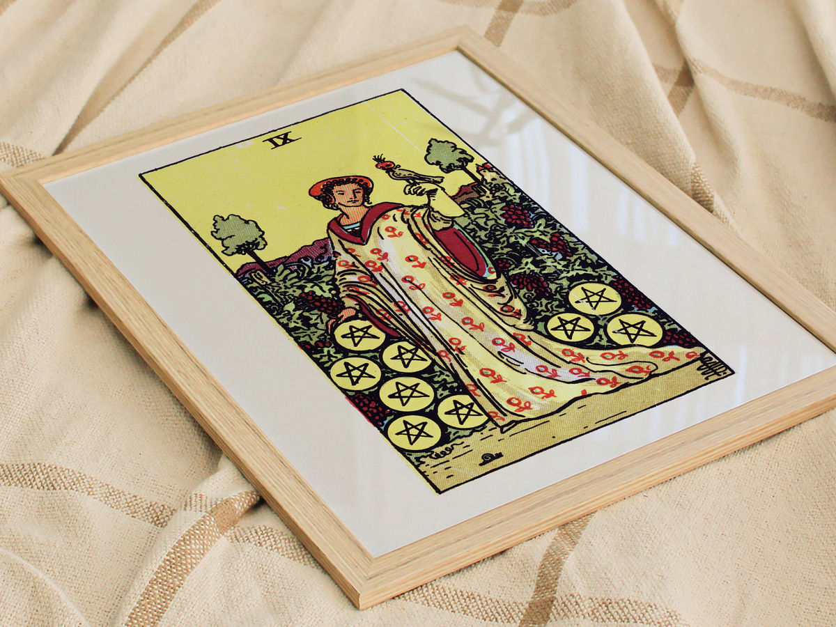RW-Nine-of-Pentacles_scene-07