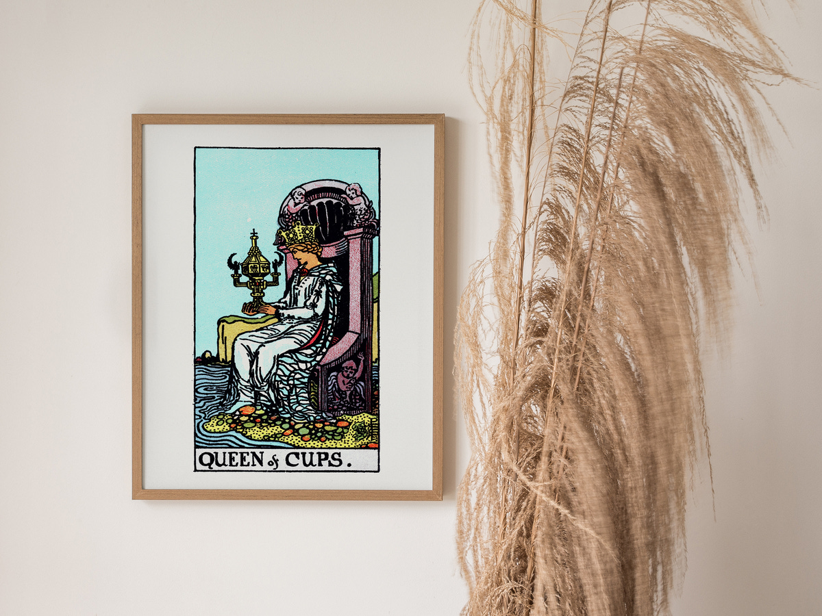 RW-Queen-of-Cups_scene-03