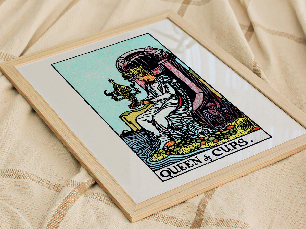 RW-Queen-of-Cups_scene-07