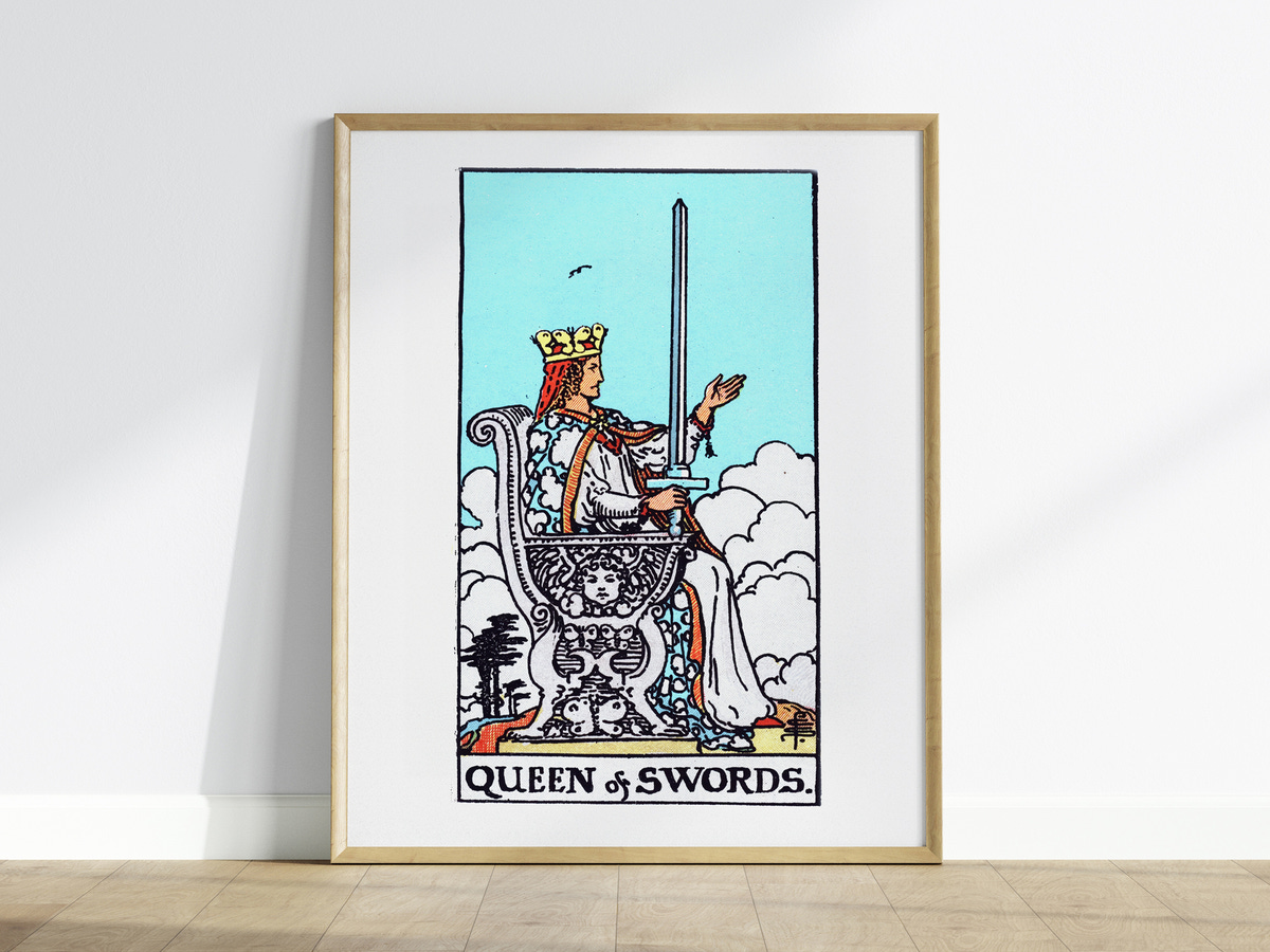 RW-Queen-of-Swords_feature-01