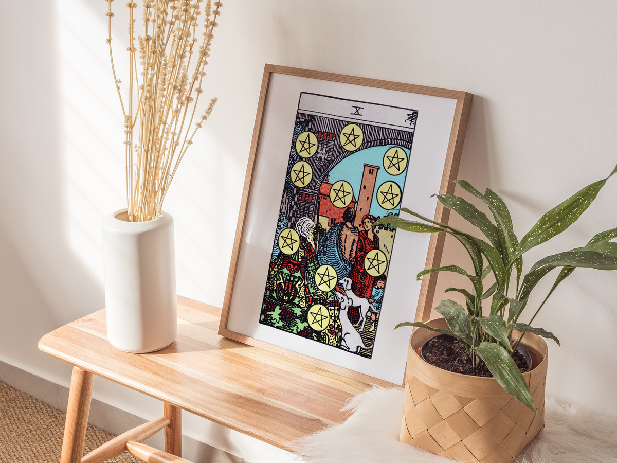 RW-Ten-of-Pentacles_scene-01